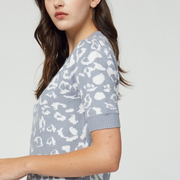 Leopard Print Short Sleeve Sweater - Picture 3 of 7